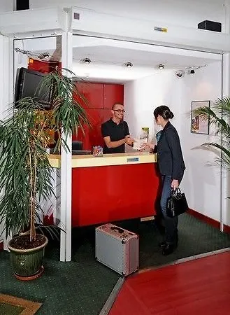 F1 Strasbourg Sud La Vigie 酒店 *