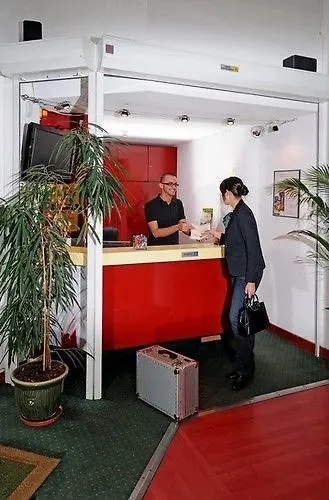 F1 Strasbourg Sud La Vigie Hotel *